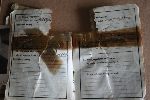 Ksi��eczka wojskowa ppor. Wincentego D�browy przestrzelona niemieckim pociskiem podczas egzekucji (archiwum rodzinne).